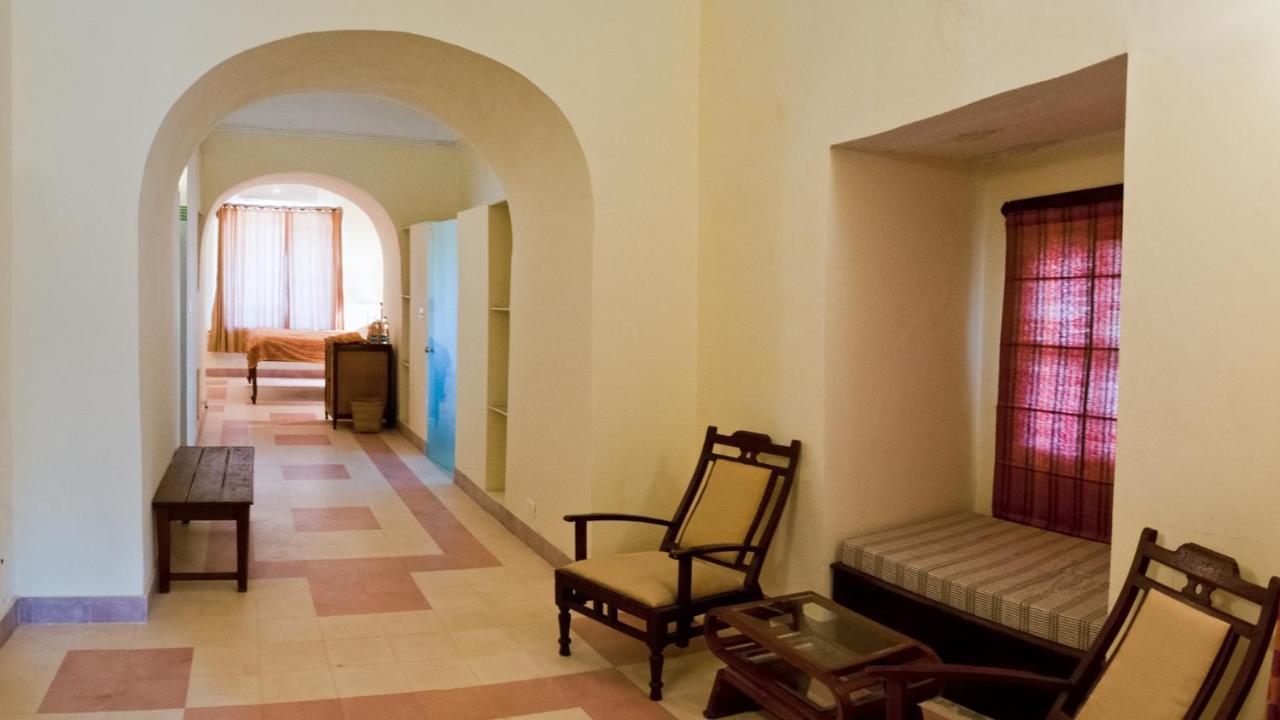 Neemrana'S - Tijara Fort Palace Zewnętrze zdjęcie