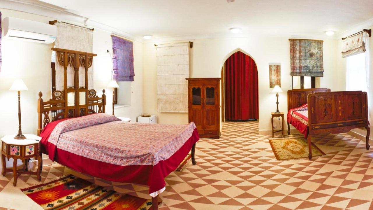 Neemrana'S - Tijara Fort Palace Zewnętrze zdjęcie