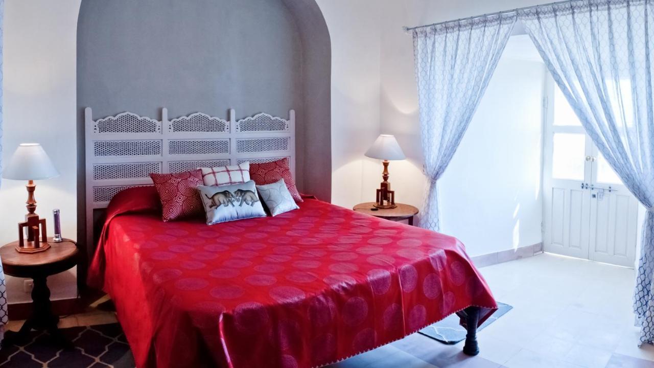 Neemrana'S - Tijara Fort Palace Zewnętrze zdjęcie