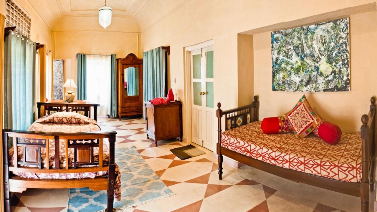 Neemrana'S - Tijara Fort Palace Zewnętrze zdjęcie