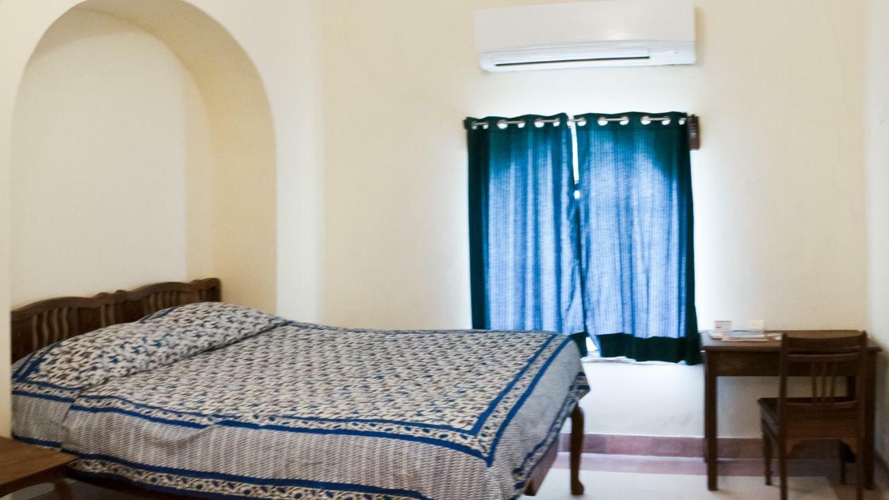 Neemrana'S - Tijara Fort Palace Zewnętrze zdjęcie